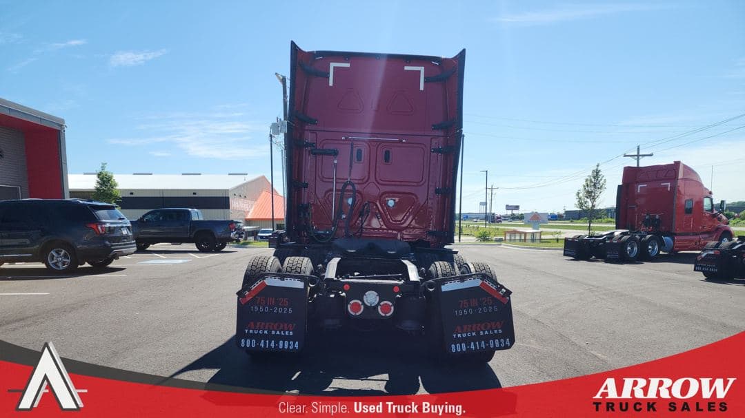 2022 Freightliner Cascadia image 4