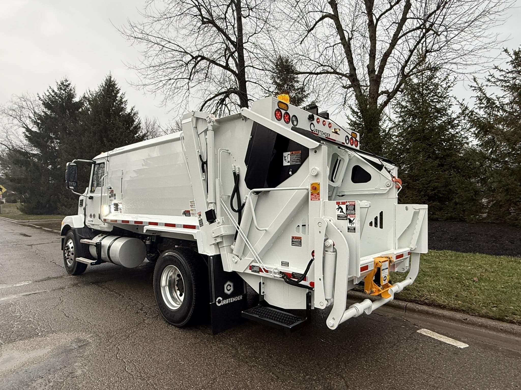 2025 MACK MD6 120090 image 14