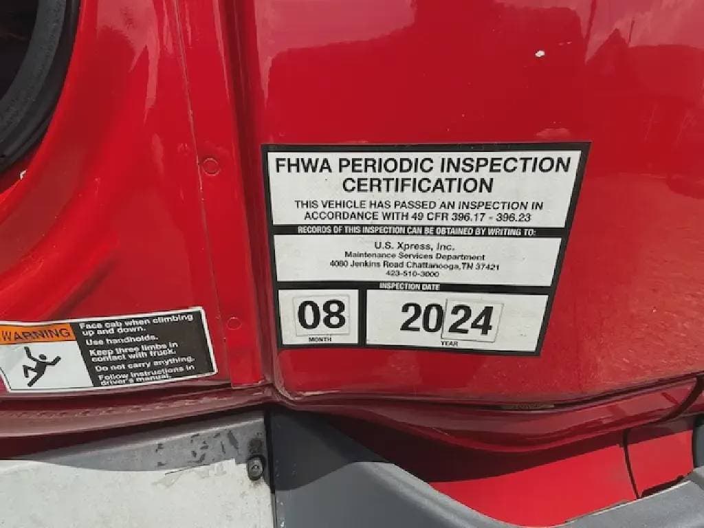 Used 2020 FREIGHTLINER Conventional - Sleeper Truck image 13