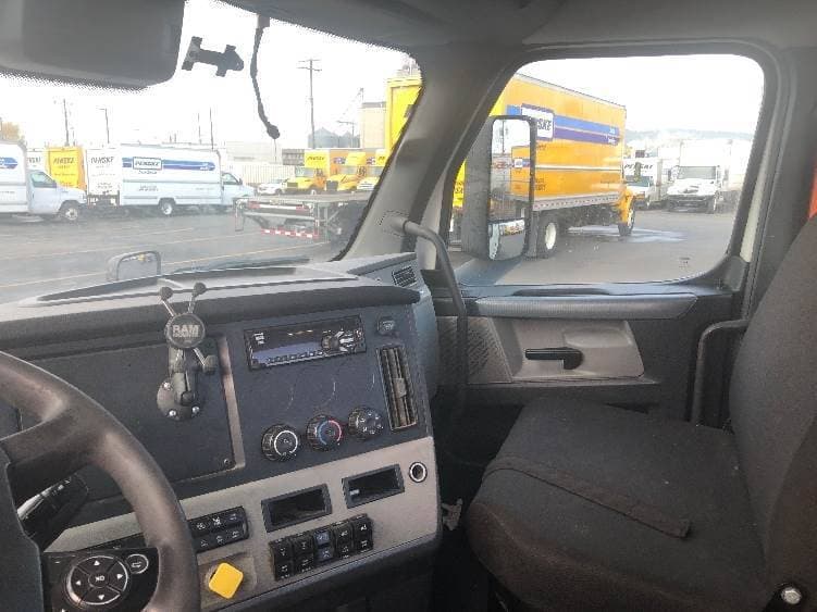 2021 Freightliner Cascadia image 9