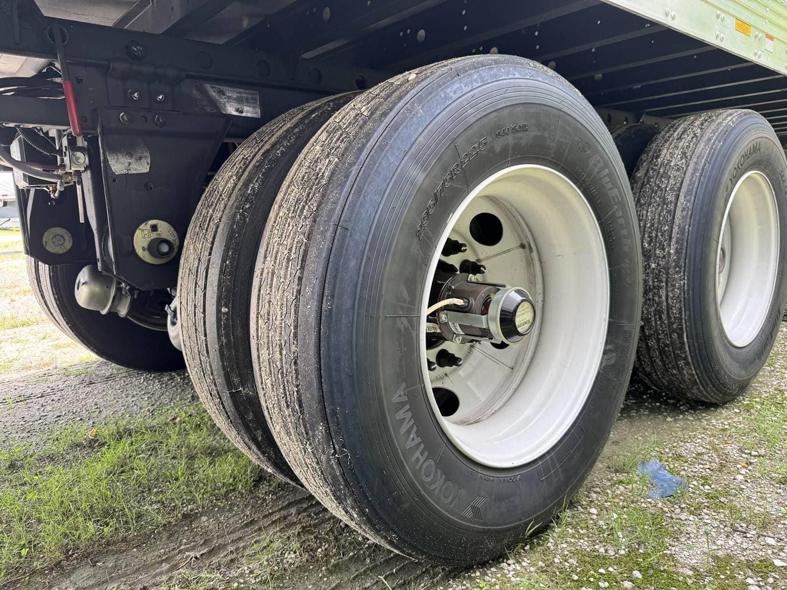 2026 Utility 3000R image 4