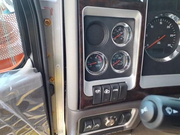 2026 Kenworth W900 image 15