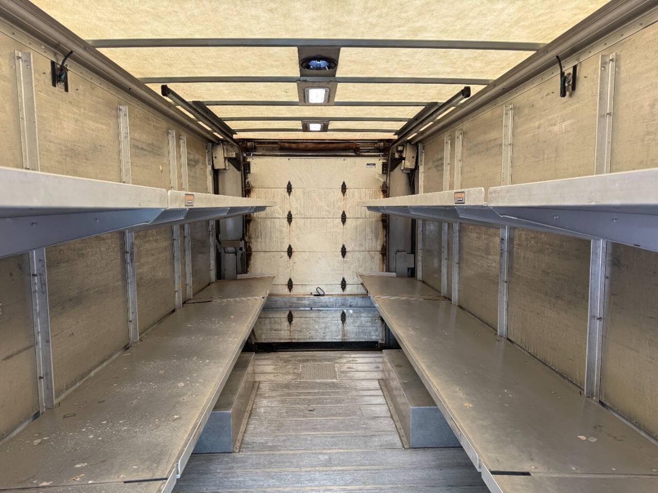 2021 Freightliner MT45 image 9