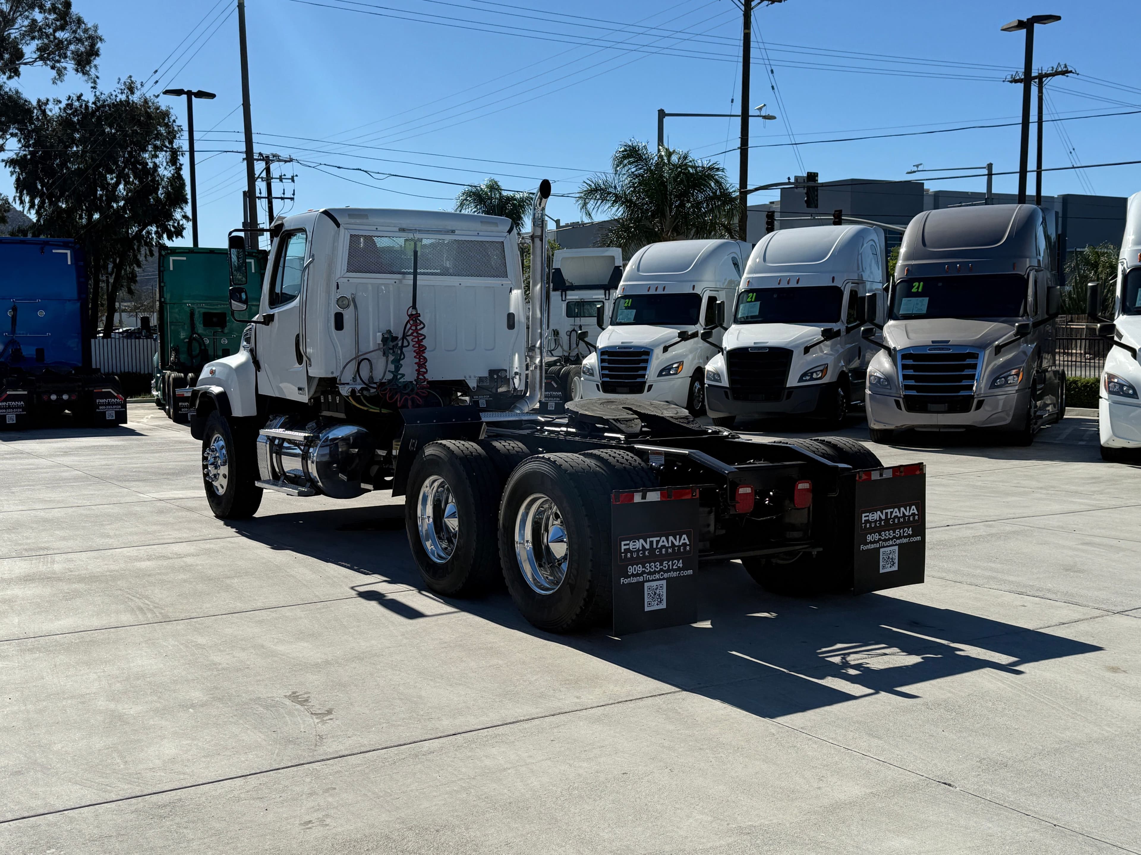 2019 Freightliner 114SD image 7