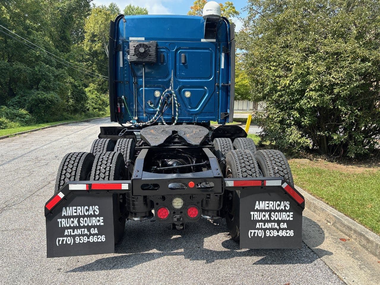 2020 Freightliner Cascadia 126 image 9