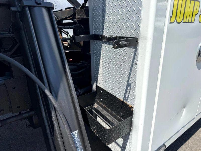 2017 Western Star 4900 image 16