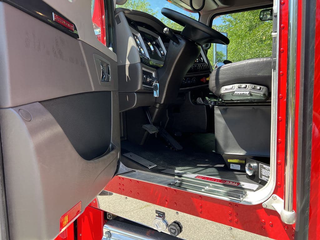 New 2026 KENWORTH W900L image 11