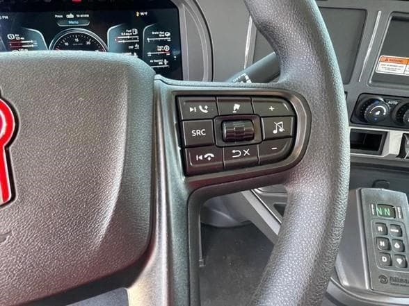 2025 Kenworth T880 image 17