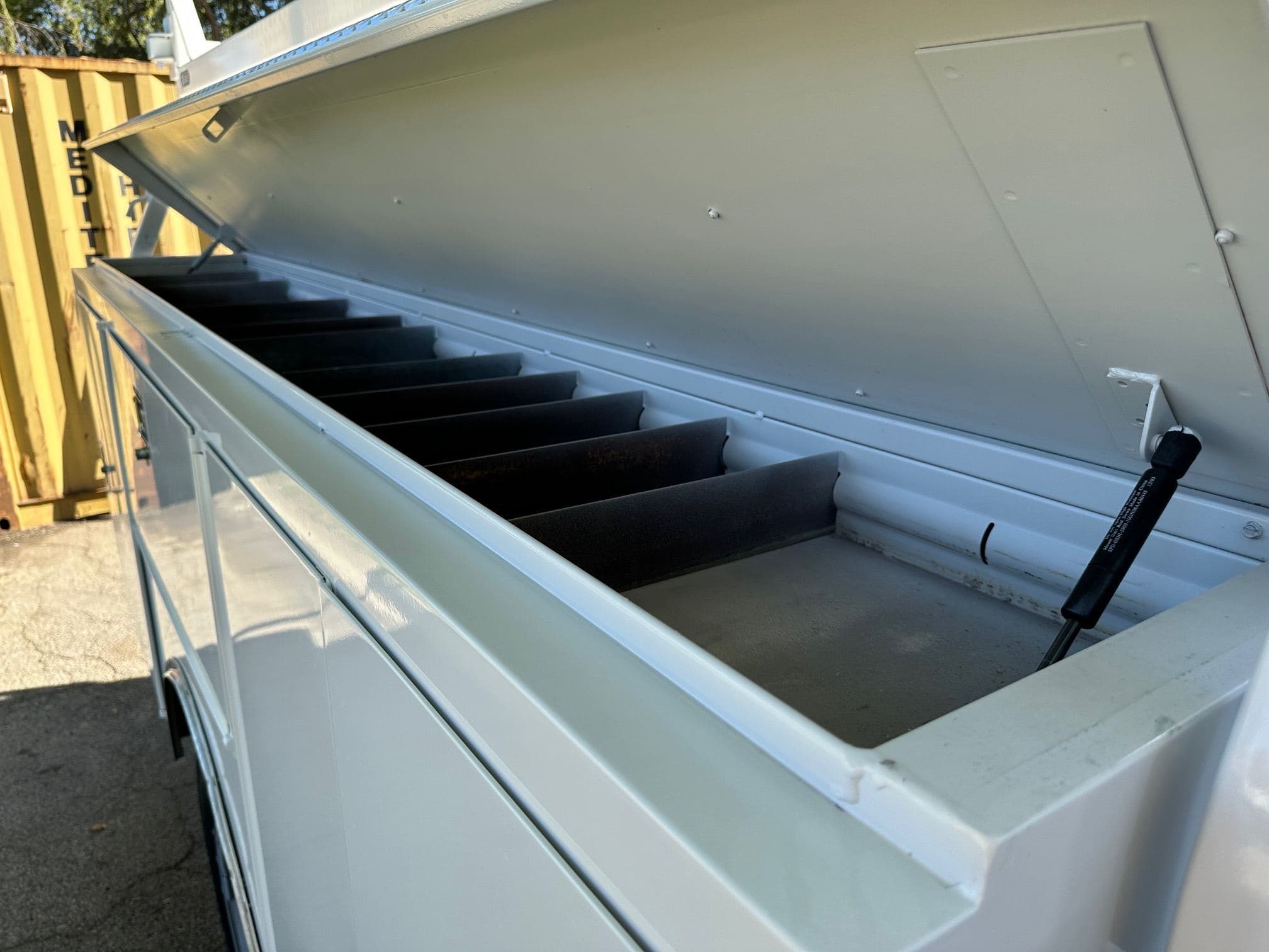 2015 FORD F550 SD 13499 image 19