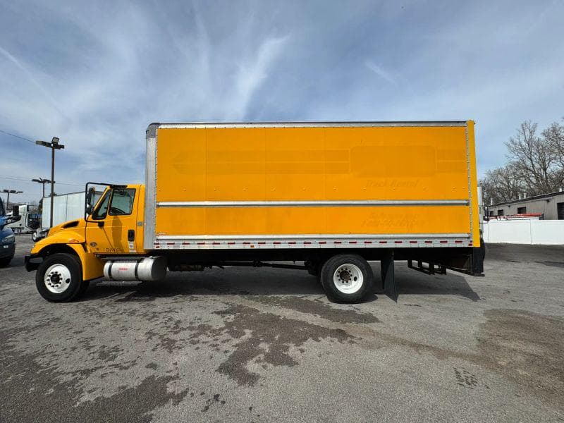 2019 International 4300 image 10