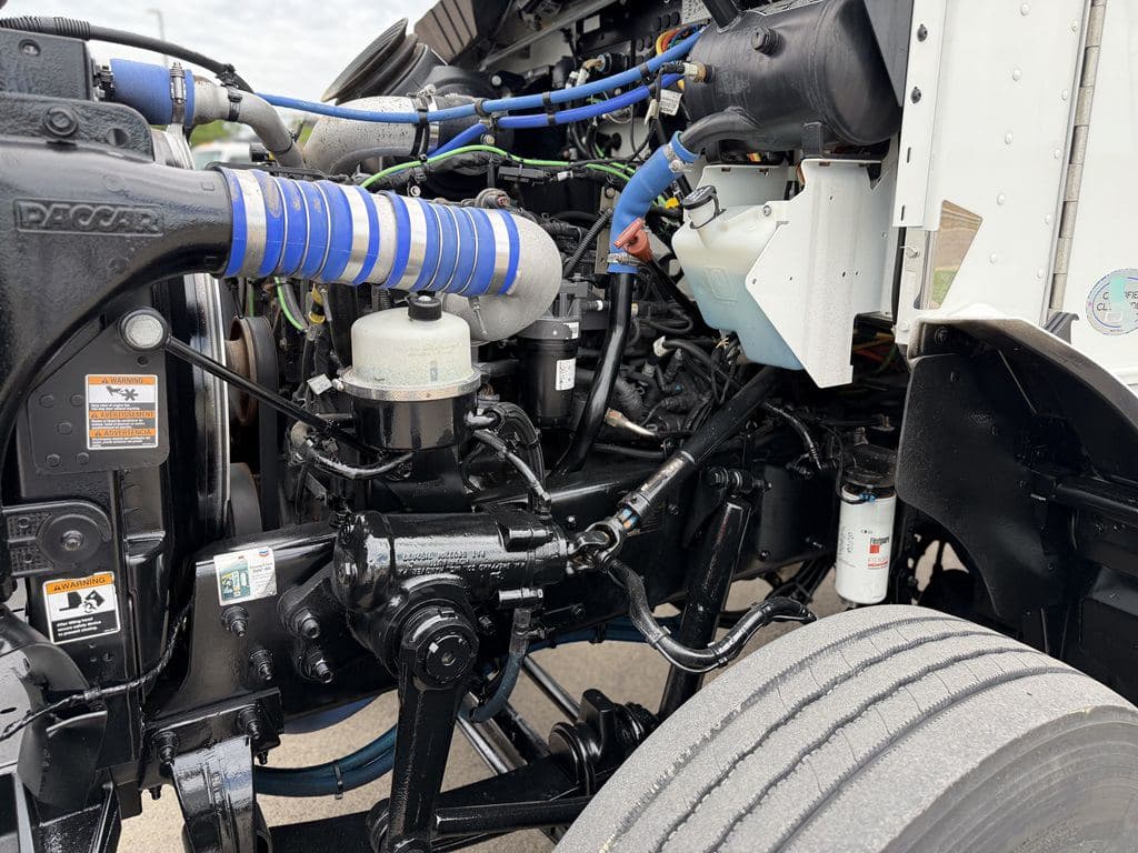 Used 2021 KENWORTH T270 image 5