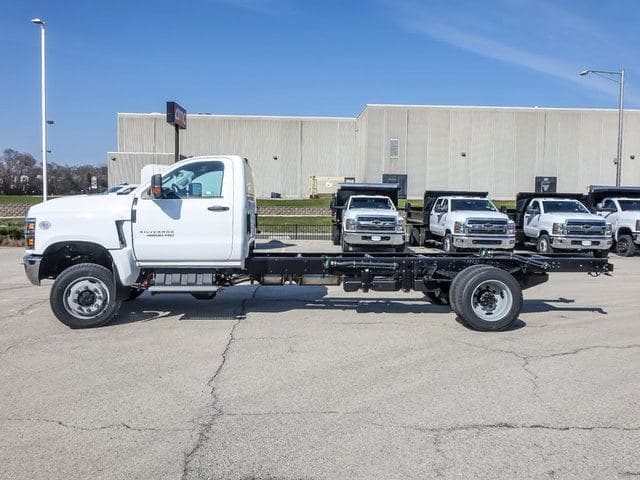 2024 Chevrolet Silverado 4500HD Work Truck image 6