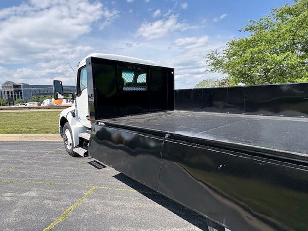 New 2027 KENWORTH T280 image 18