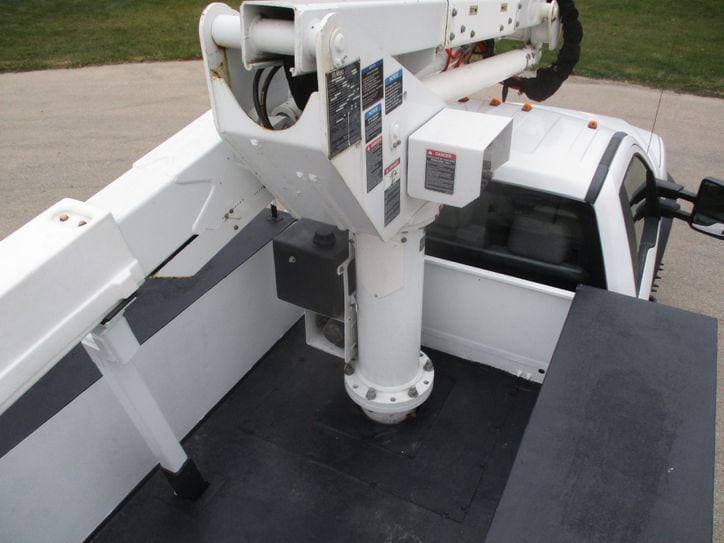 2017 Ford F-550 BUCKET TRUCK 92K MILES image 30