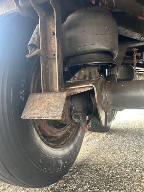 2017 Utility 4000D-X image 7