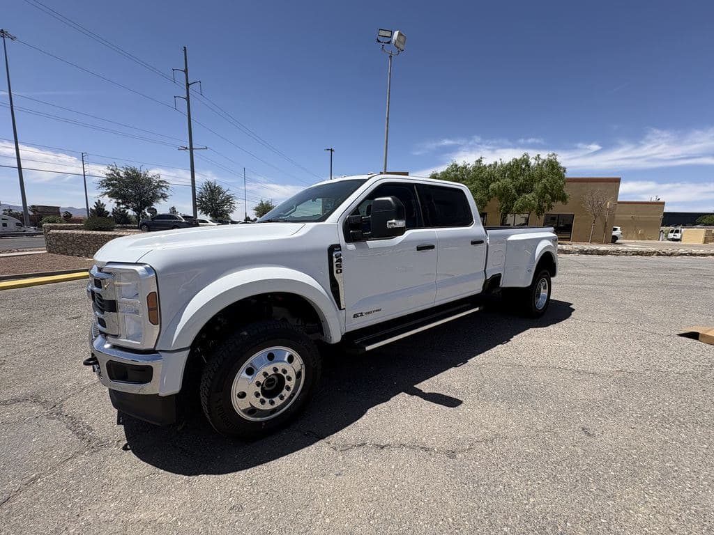 New 2026 FORD F450 image 2