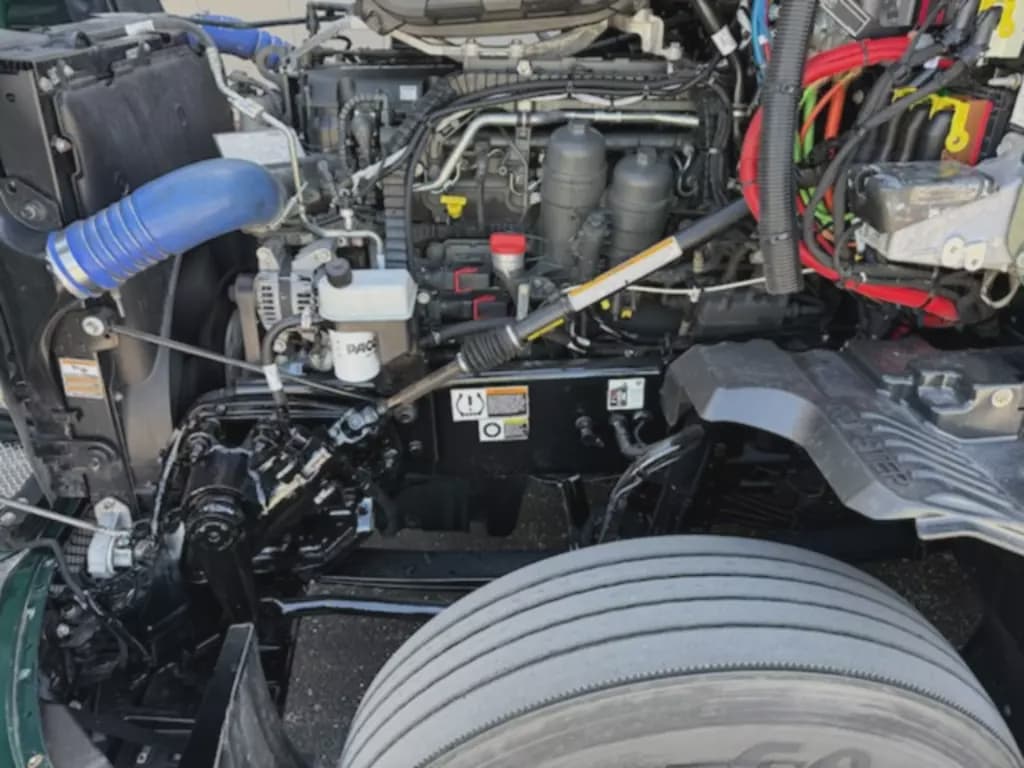 2022 Kenworth T680 image 6