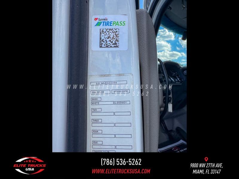 2019 Peterbilt 579 image 28