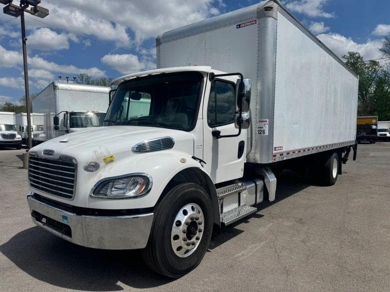 2017 Freightliner M2 106 image 2