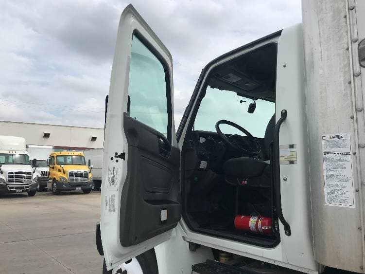 2022 International MV607 Box Truck - 220HP, 6 Speed Automatic, Roll up Door image 16