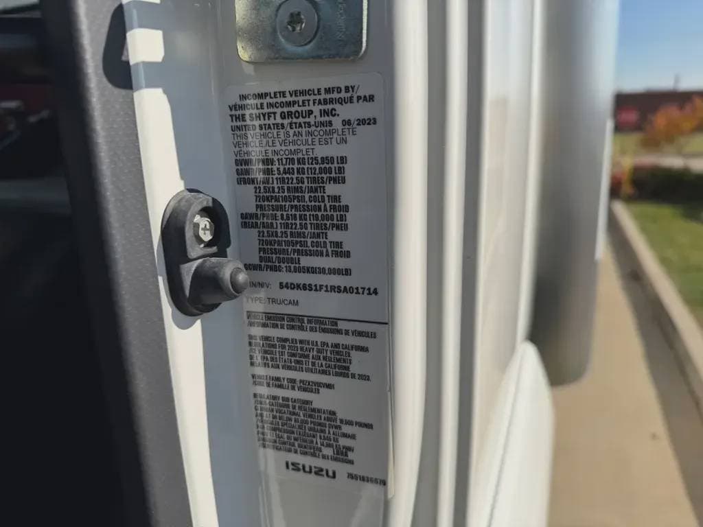 Used 2024 ISUZU Cabover Truck - COE, Contractor Truck, Box Truck - Straight Truck - FTR For Sale image 13