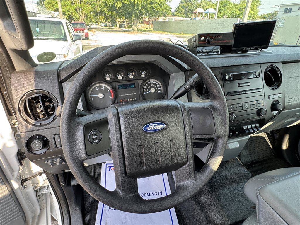 2016 Ford F550 image 63