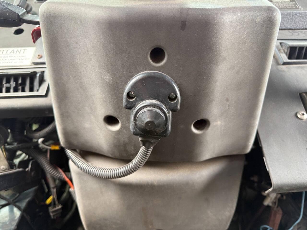 2003 Freightliner MT45 image 9