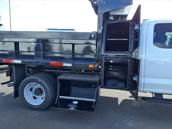 2026 Ford F450 image 7