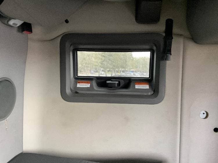 2022 Volvo VNL image 13