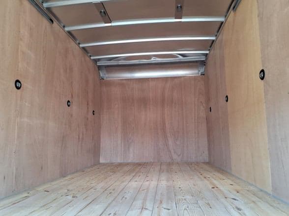 2025 Ford F550 image 8