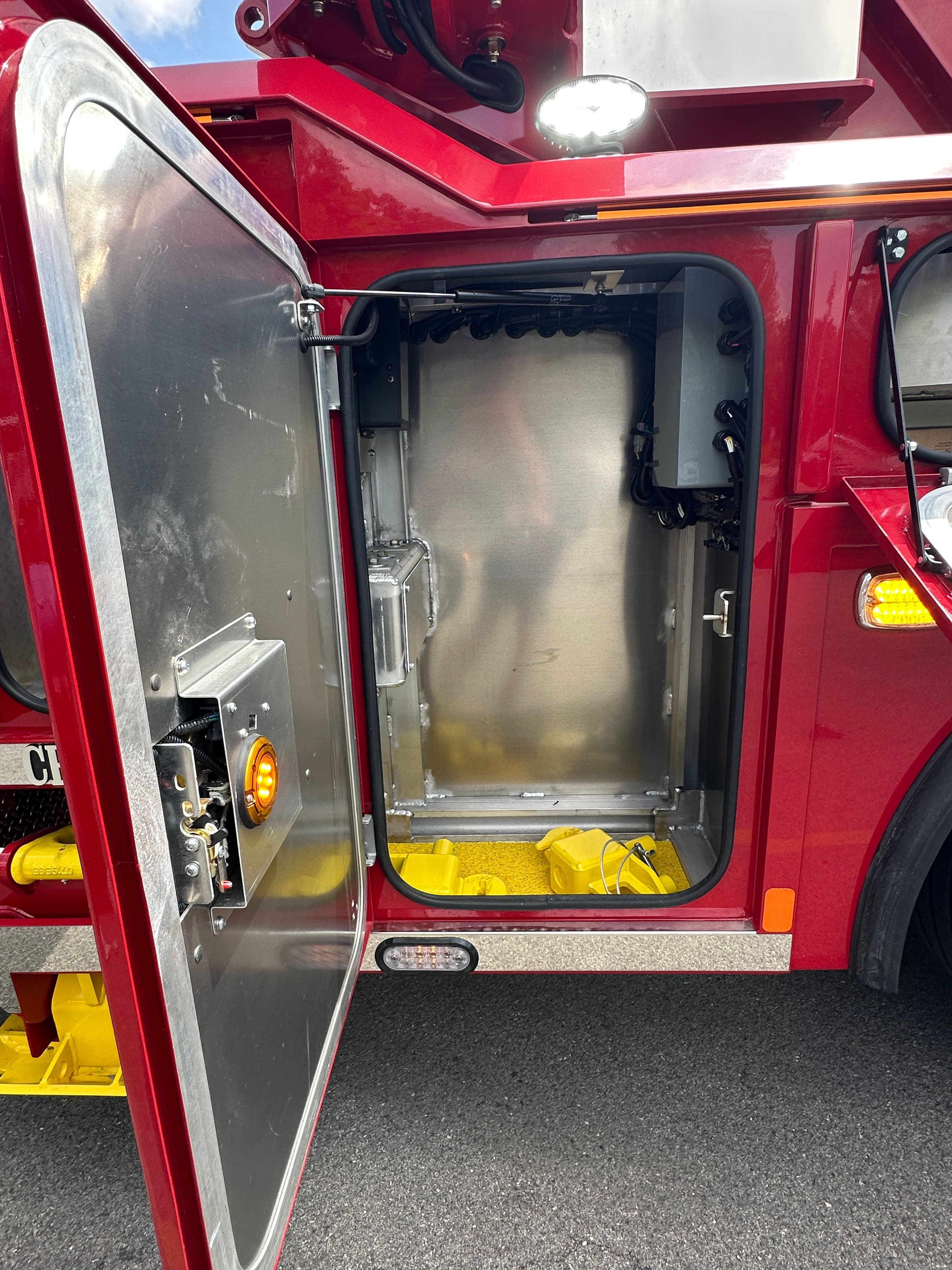 2025 Peterbilt 589 589 WITH A CENTURY 1150  (SK#: 6063C) image 16