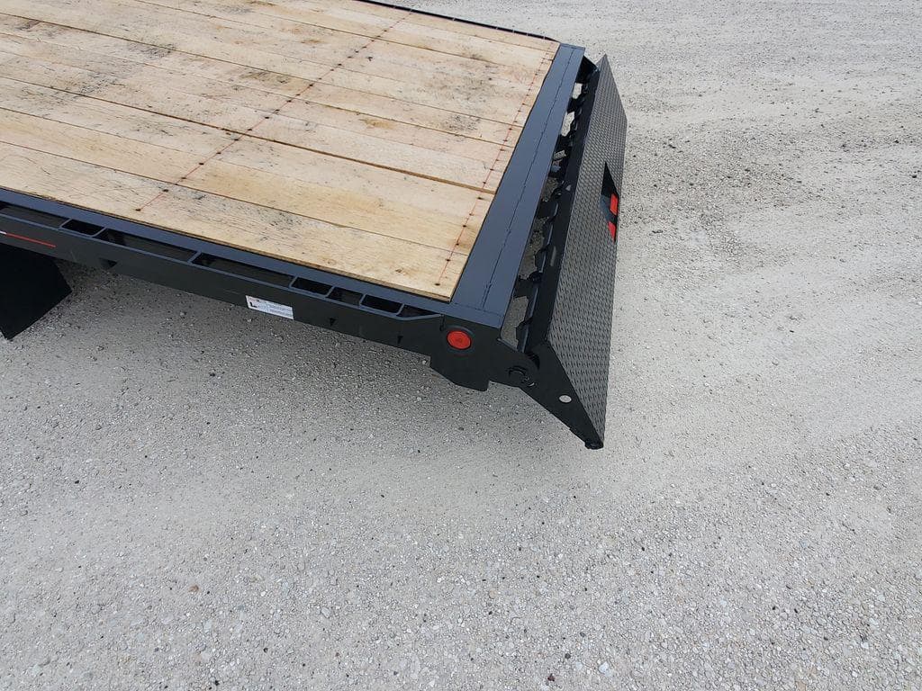 2024 Towmaster T-16T image 10