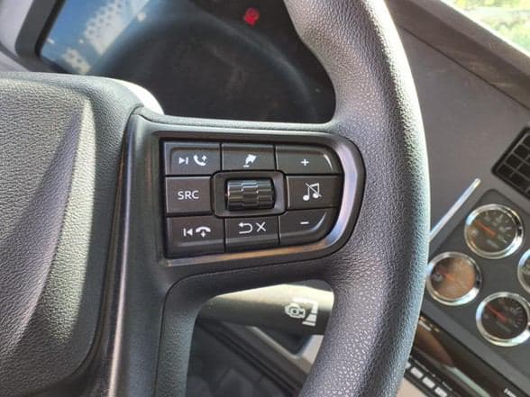 2025 Kenworth T880 image 24