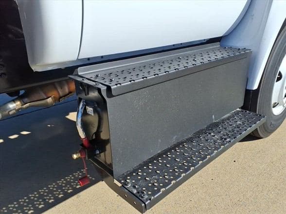 2026 Ford F650 SD image 8