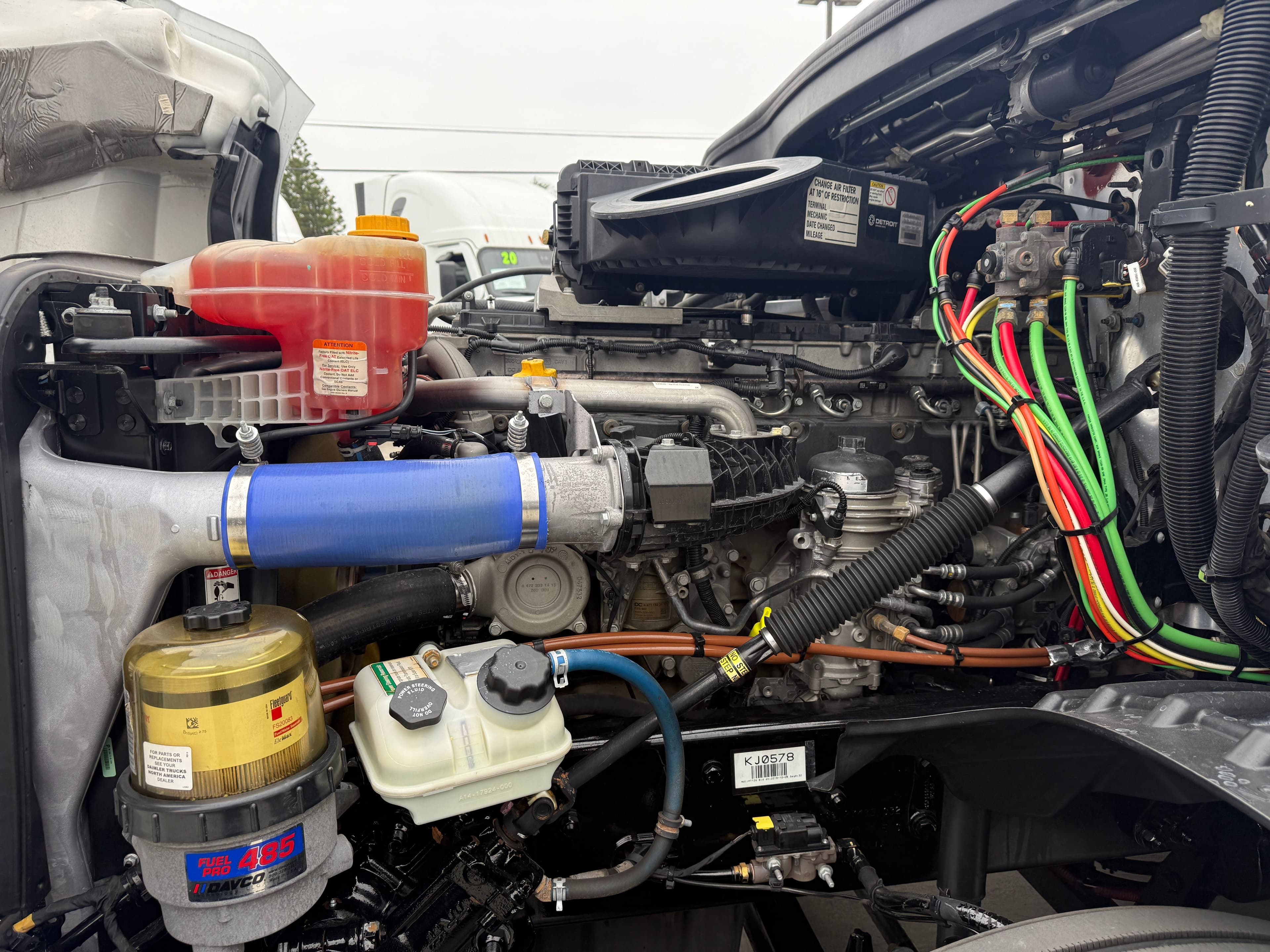 2019 Freightliner Cascadia 126 image 10