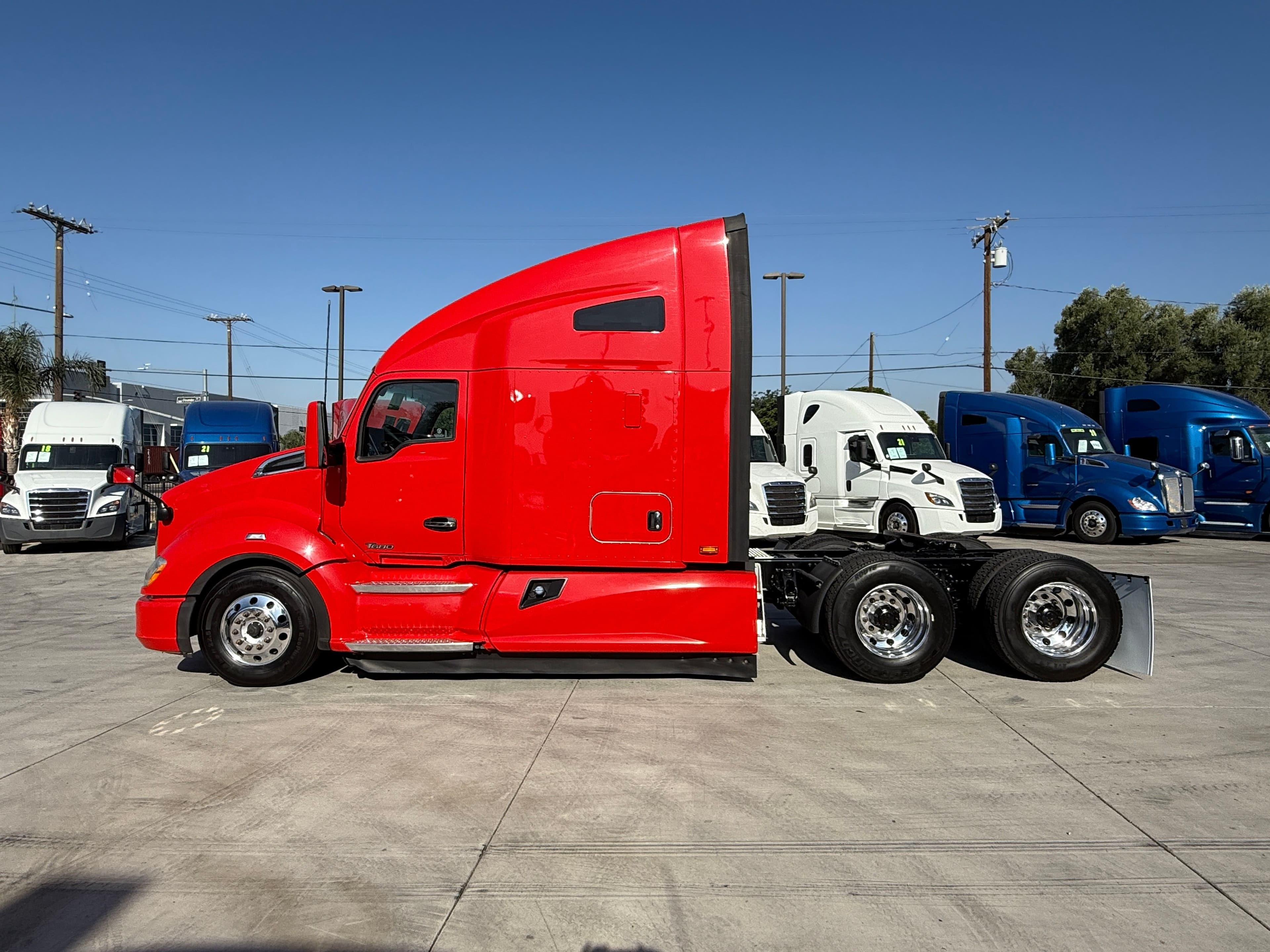 2020 Kenworth T680 image 8