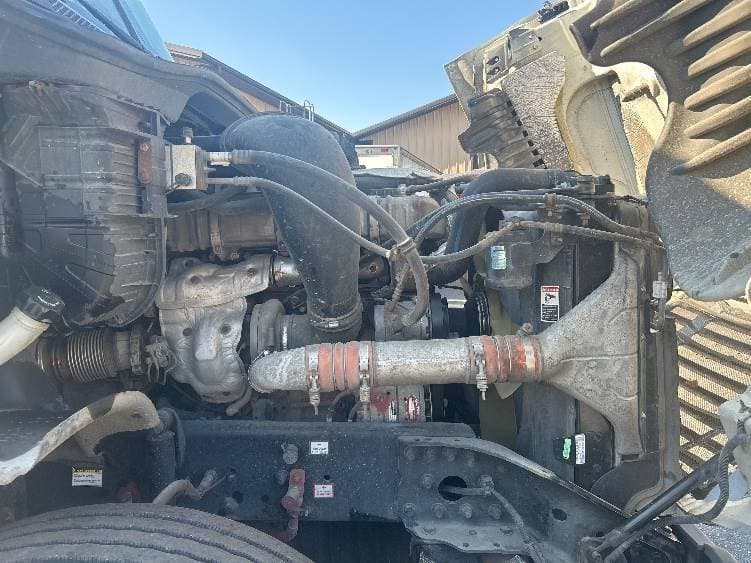 2018 Freightliner Cascadia image 3