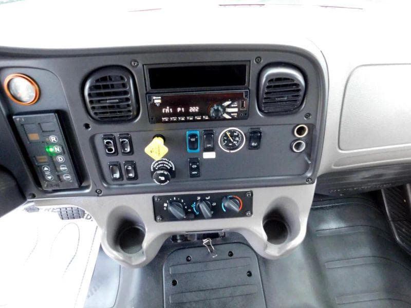 2018 Freightliner Cascadia 125 image 19