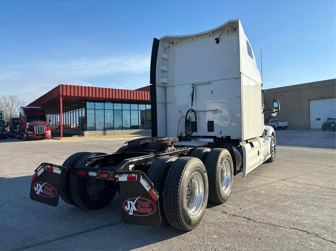 2024 Peterbilt 579 image 8