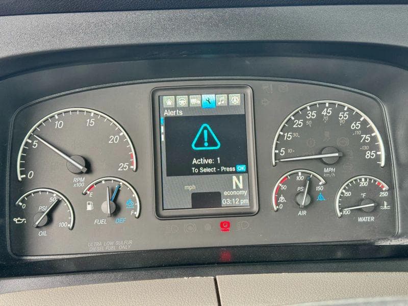 2018 Freightliner Cascadia image 22