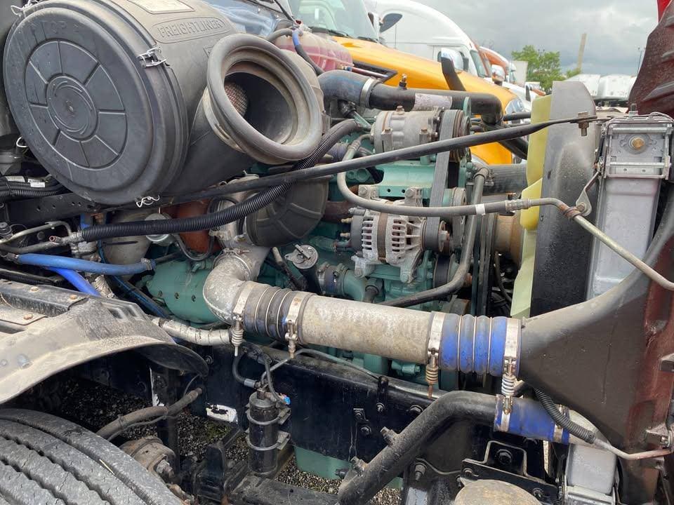 2020 Freightliner Columbia image 11