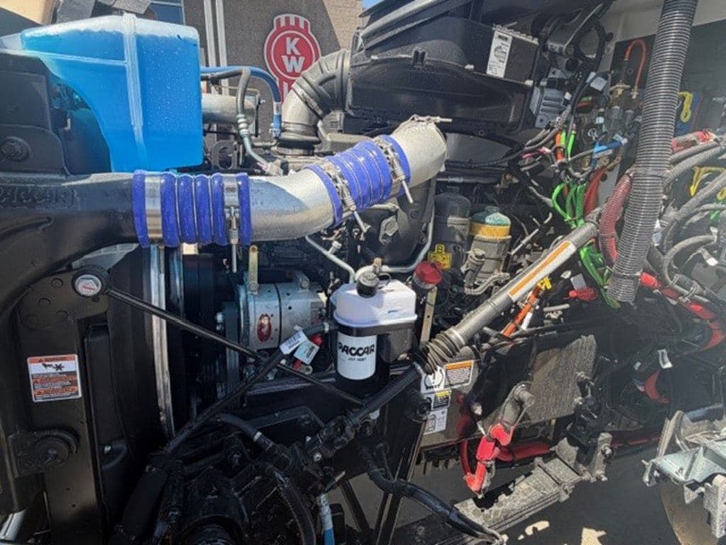 New 2026 KENWORTH T880 image 20