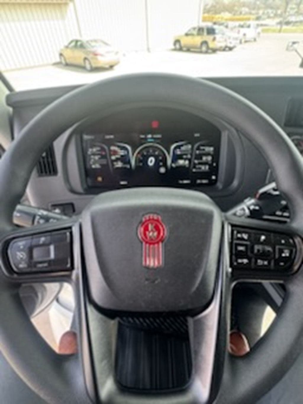 New 2027 KENWORTH T880 image 15