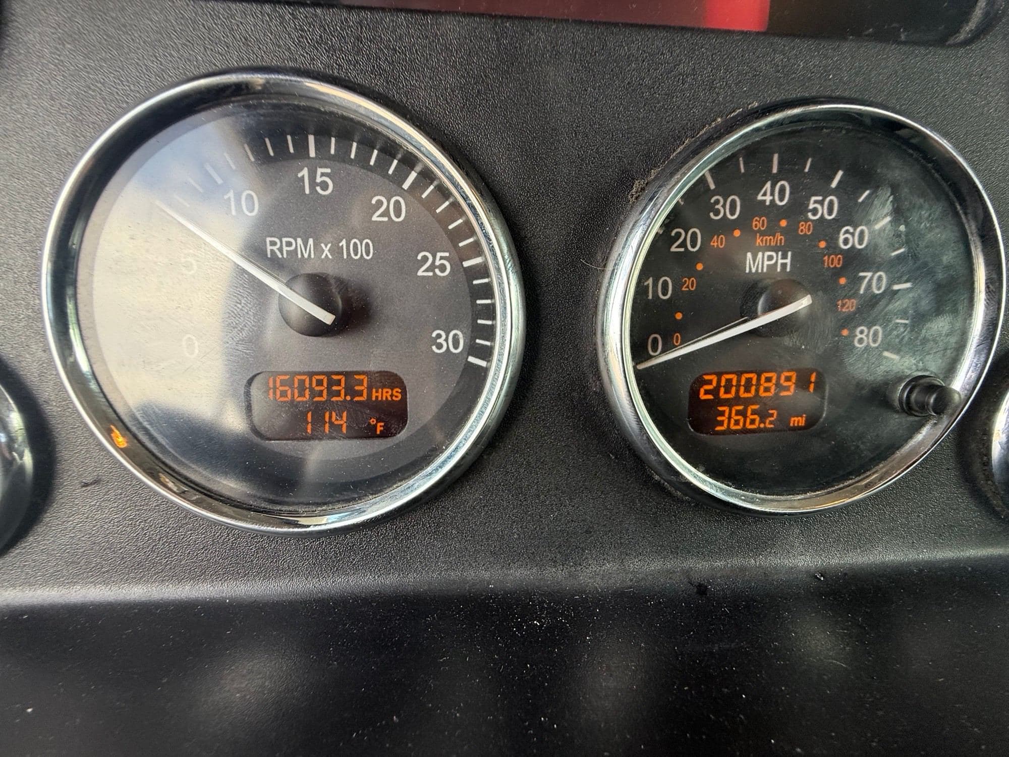 2019 Peterbilt 337 image 9