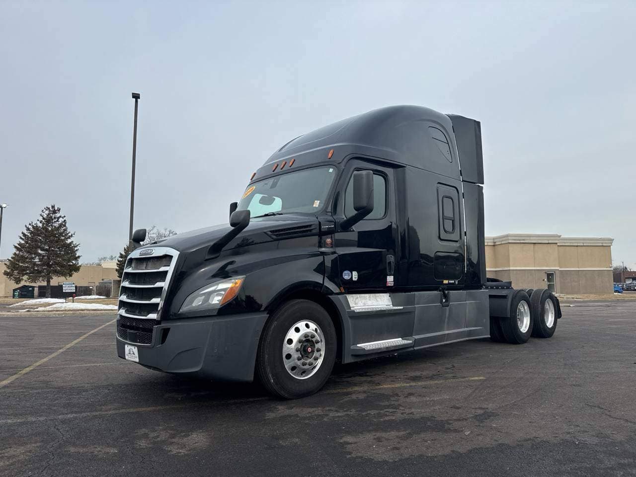 2019 Freightliner Cascadia image 1