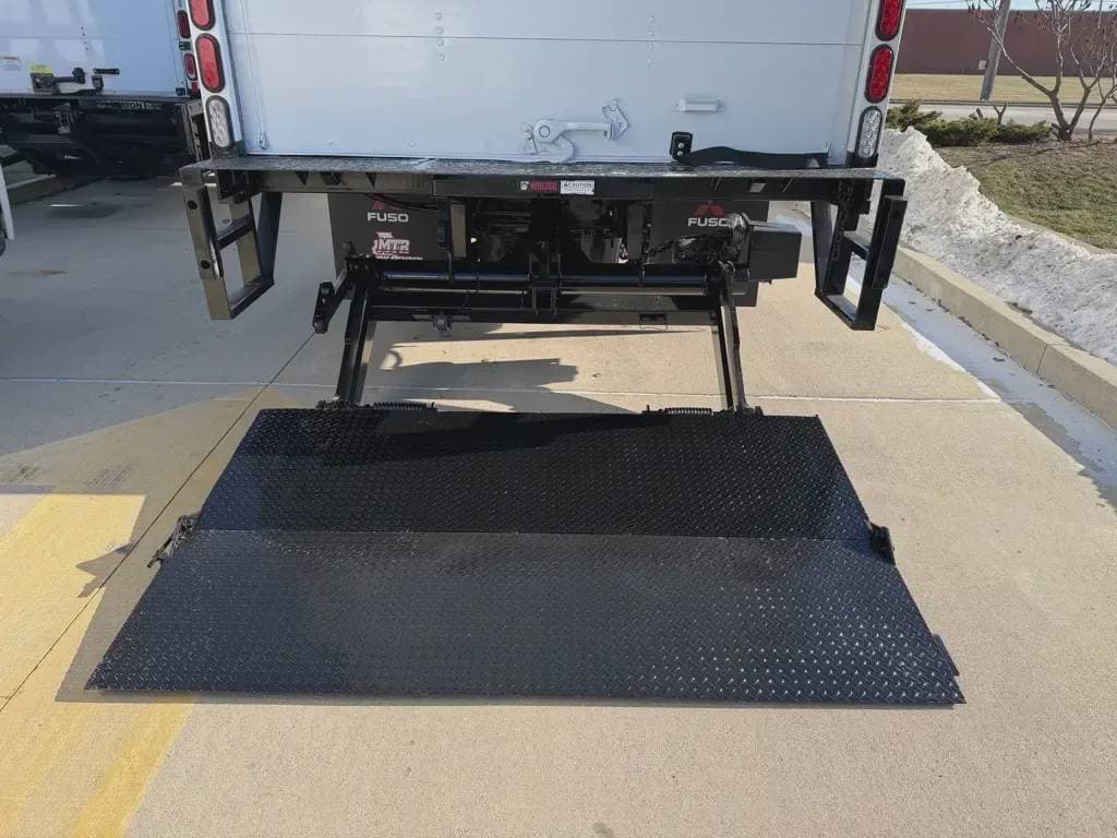 Used 2023 ISUZU Cabover Truck - COE, Contractor Truck, Box Truck - Straight Truck - NPR HD For Sale image 4