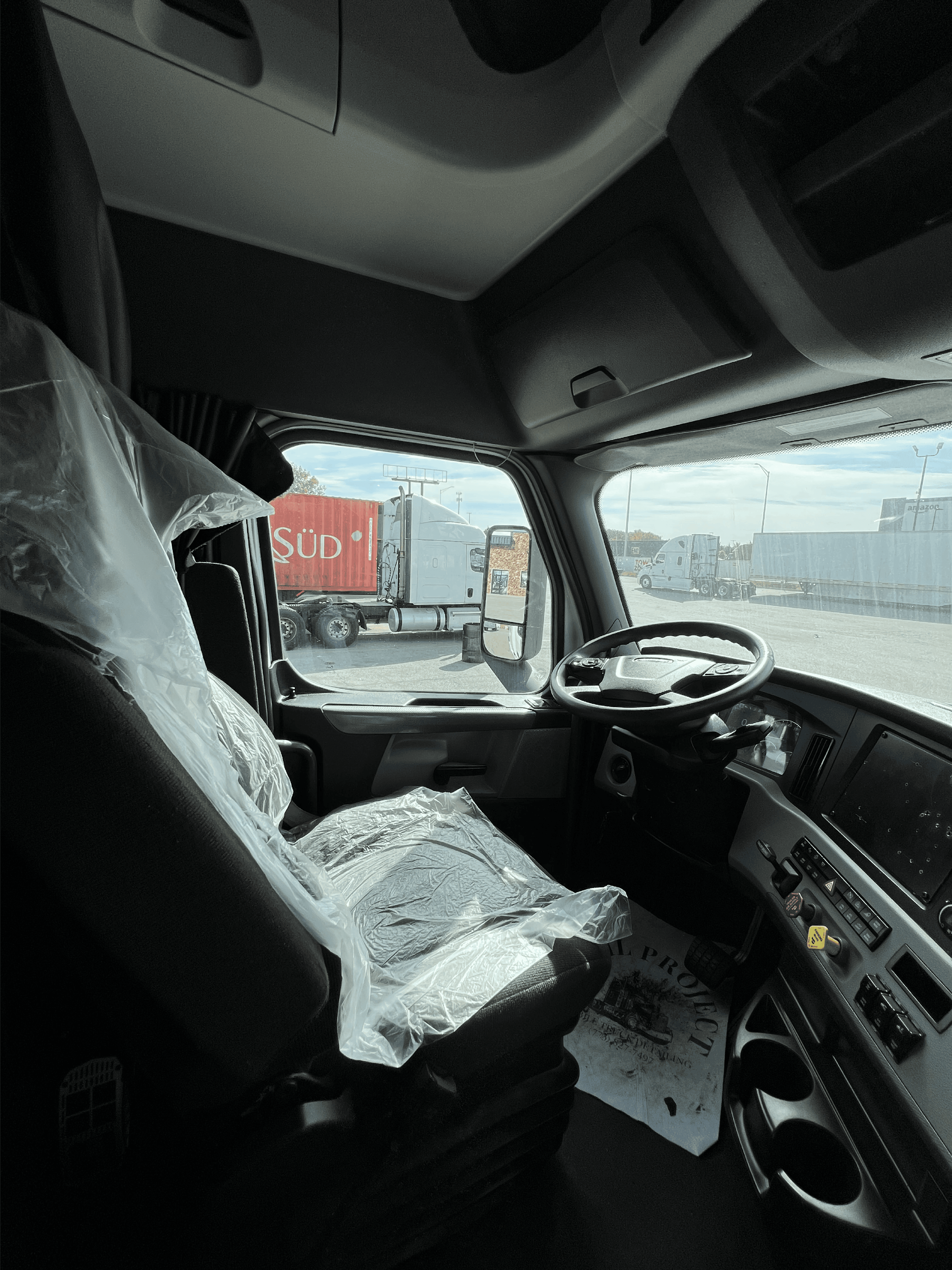 2022 Freightliner Cascadia image 10