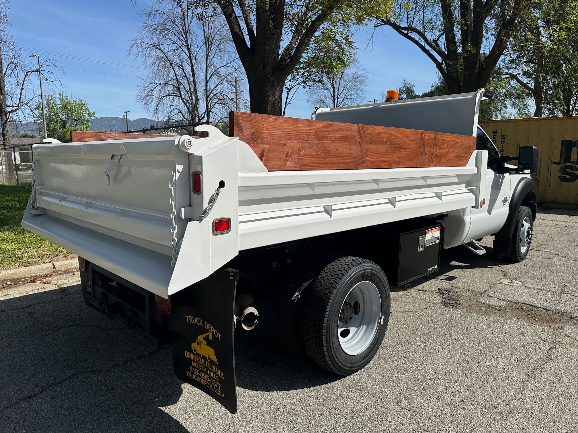 2011 Ford F-450 Gravel Dump Truck image 9