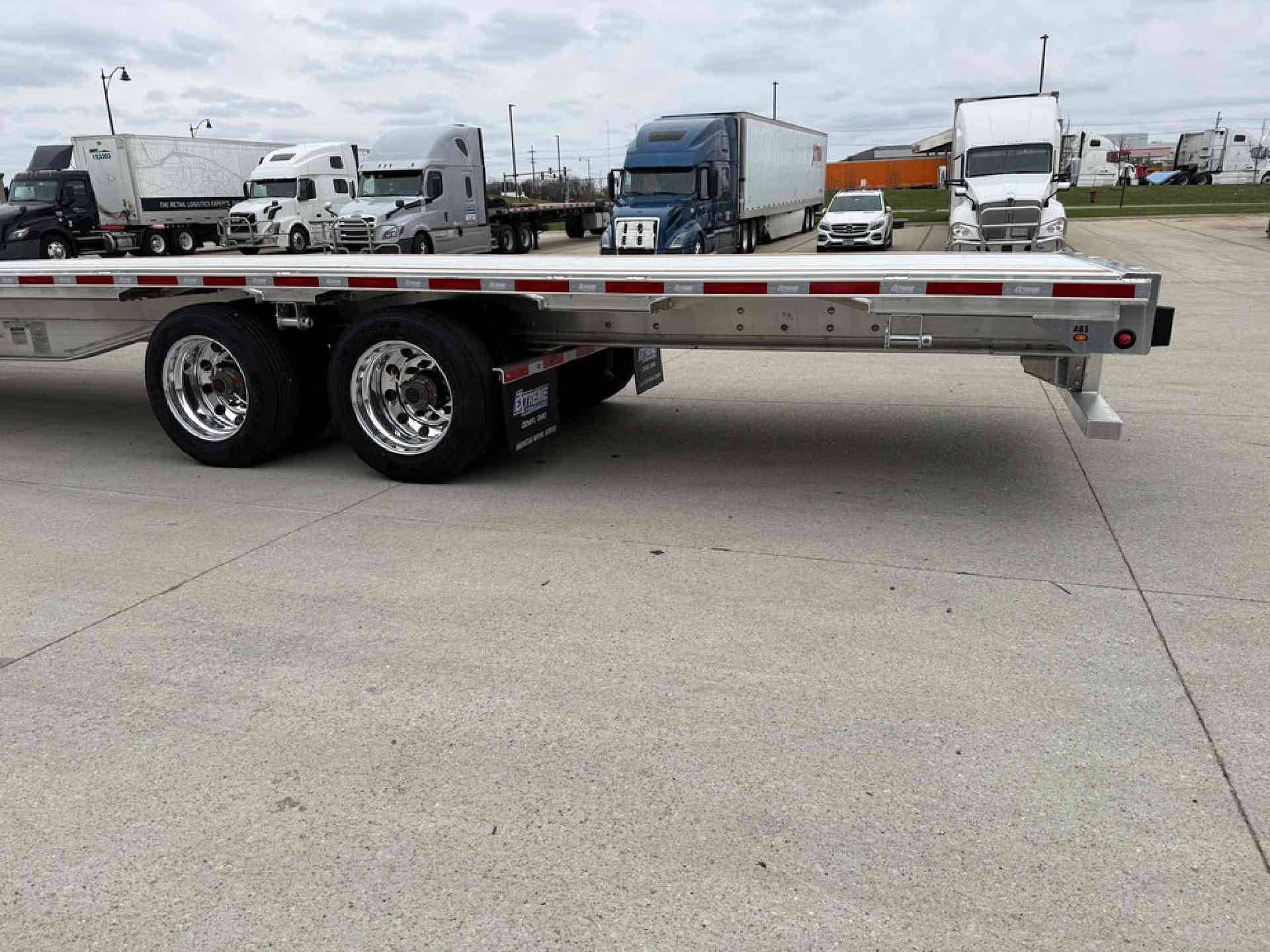 2027 Extreme XS60 Step Deck image 6