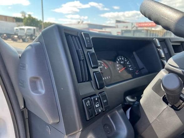 2023 Isuzu NPR image 11